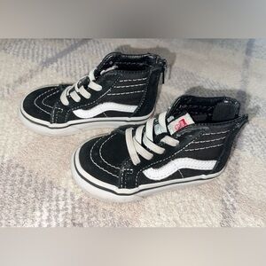 Vans Toddlers Black High-Top Sneakers